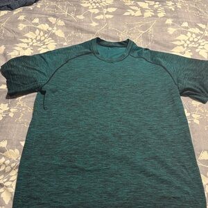 lululemon athletica Men's Heathered Green Tee